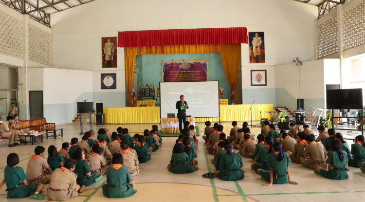 นายภัทร ระวังครบุรี นายกเทศมนตรีตำบลจระเข้หิน ได้ร่วมเป็นวิทยากรการบริการและช่วยเหลือภัยพิบัติ 