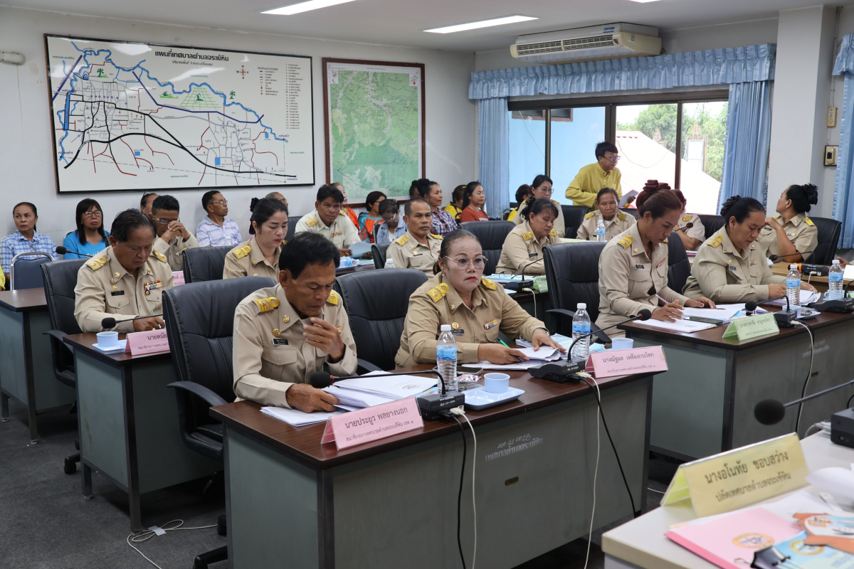 ร่วมประชุมสภาเทศบาลตำบลจระเข้หิน สมัยประชุมสามัญ สมัยที่ 3 ครั้งที่ 1 ประจำปี 2567