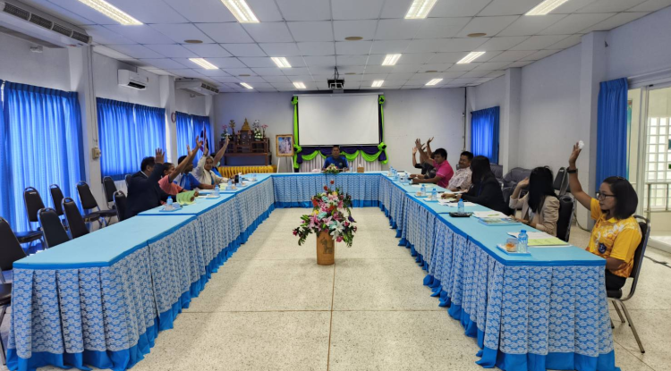 การประชุมคณะกรรมการพัฒนาท้องถิ่นเทศบาลตำบลจระเข้หินเพื่อพิจารณาร่างแผนการดำเนินงานประจำปีงบประมาณ พ.ศ.2568