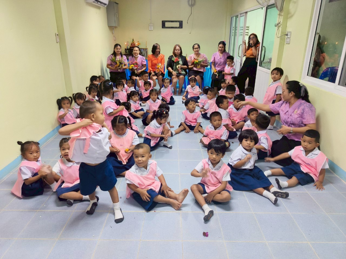 เป็นประธานในพิธีไหว้ครูศูนย์พัฒนาเด็กเล็กจระเข้หิน ประจำปีการศึกษา 2568