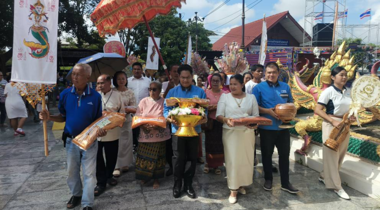 ร่วมในงานทอดกฐินสามัคคี ประจำปี 2568 เพื่อบูรณปฏิสังขรณ์เสนาสนะภายในวัด ณ วัดจระเข้หิน ตำบลจระเข้หิน อำเภอครบุรี จังหวัดนครราชสีมา