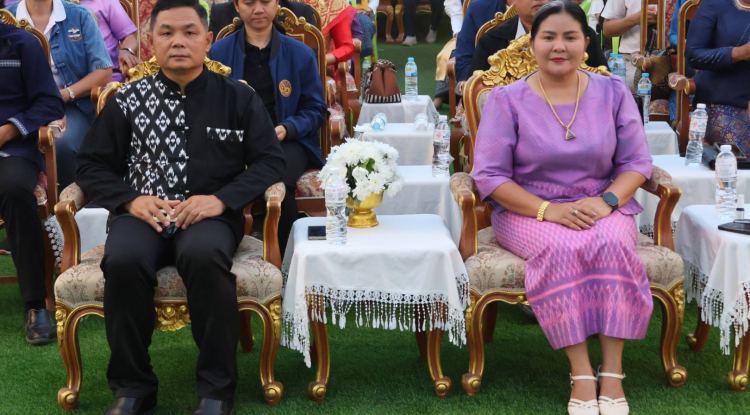 เทศบาลตำบลจระเข้หินได้ร่วมพิธีเปิดในงานนมัสการพระธาตุ(พระเจดีย์ตริโลกนาถบรมธาตุประดิษฐ์)และสืบสานงานประเพณีบุญกุ้มข้าวใหญ่ ประจำปี 2569 