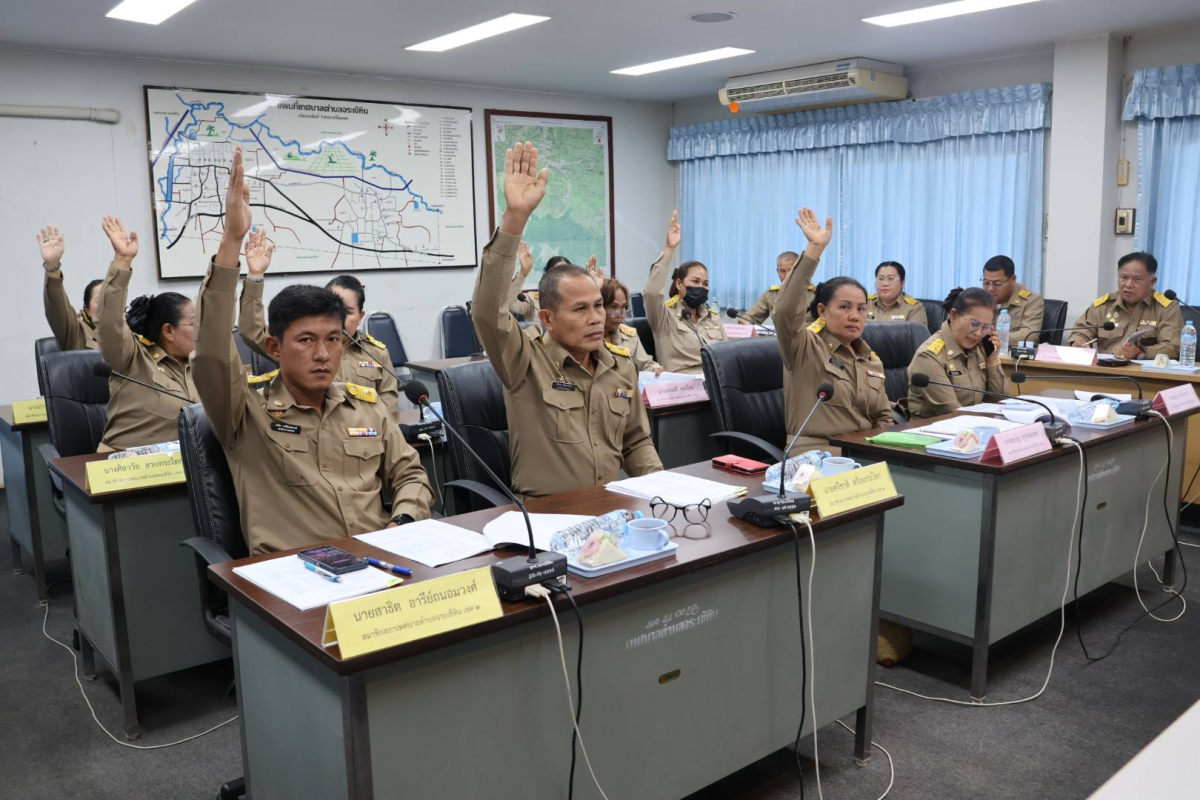 ประชุมสภาเทศบาลตำบลจระเข้หิน สมัยสามัญ สมัยที่ 1 ครั้ง ที่ 1 ประจำปี 2569 