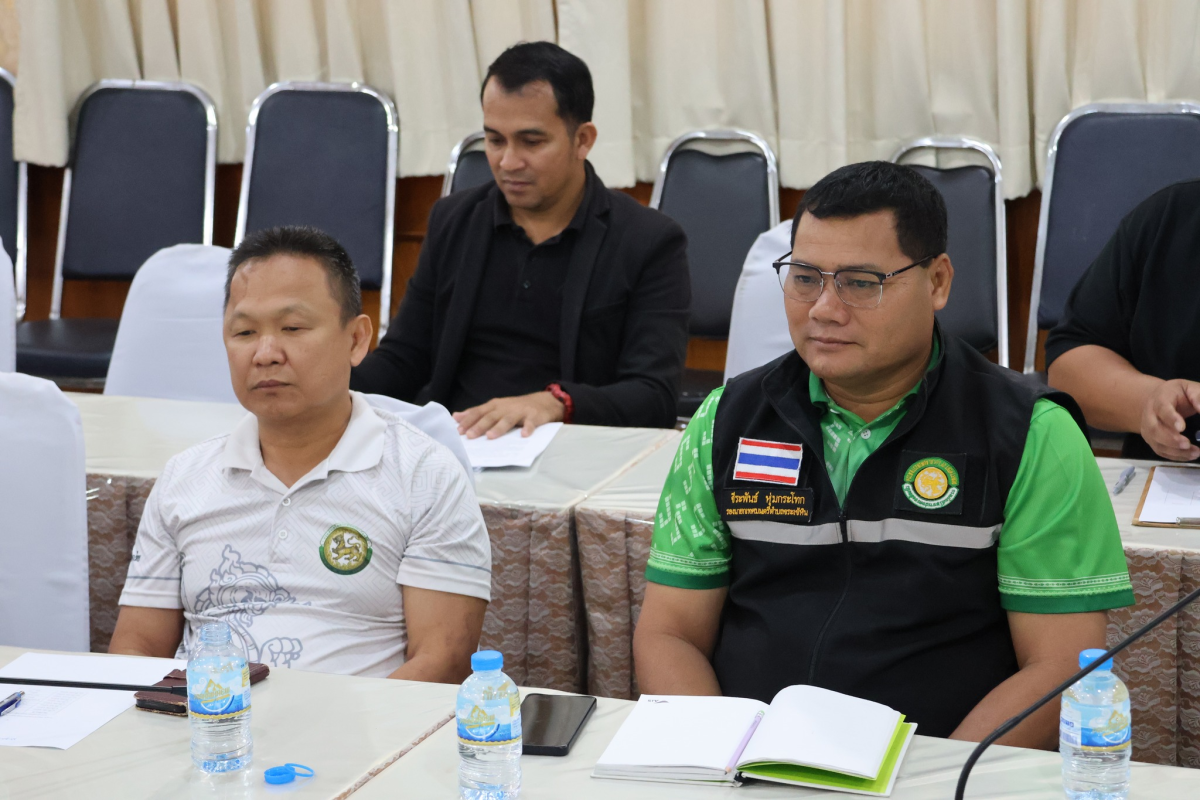เข้าร่วมการประชุมเพื่อหารือในวันท้องถิ่นไทย ณ ห้องประชุมอำเภอครบุรี