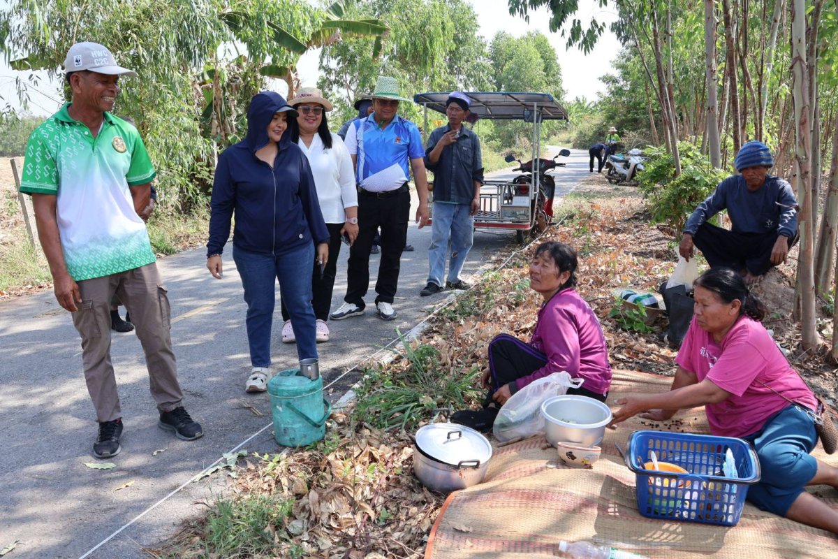 ลงสำรวจพื้นที่เพื่อที่จะทำการติดไฟส่องสว่างเพิ่มความปลอดภัยในการสัญจร ลดอุบัติเหตุ และป้องกันอาชญากรรมในเวลากลางคืน ณ หมู่ที่ 2 ตำบลจระเข้หิน อำเภอครบุรี จังหวัดนครราชสีมา