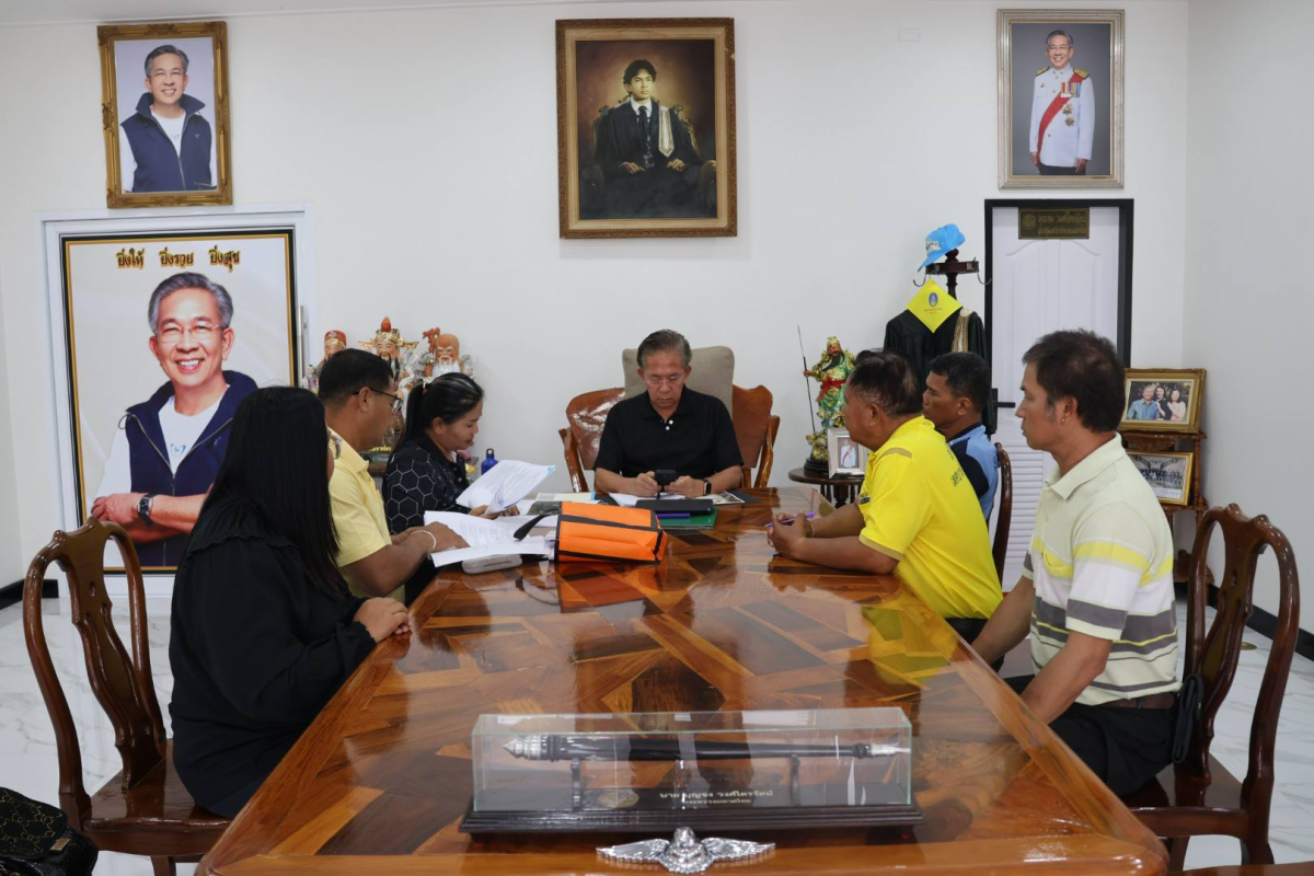 ลงพื้นที่ประสานงานเรื่องแผนการพัฒนาหมู่บ้านและการปรับปรุงซ่อมแซม 