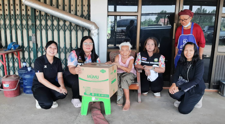 ลงพื้นที่เยี่ยมบ้านมอบผ้าอ้อมผู้ใหญ่ให้ผู้ที่มีภาวะพึ่งพิง ณ เขตเทศบาลตำบลจระเข้หิน 