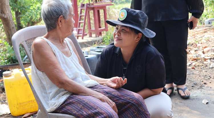 ลงพื้นที่ปรับภูมิทัศน์ตัดแต่งกิ่งไม้