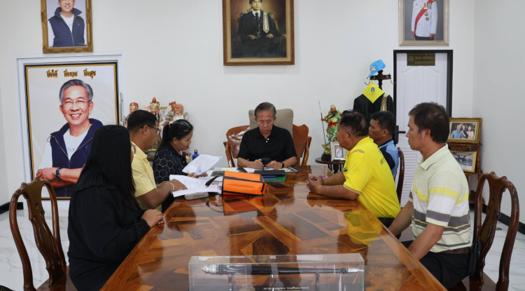ลงพื้นที่ประสานงานเรื่องแผนการพัฒนาหมู่บ้านและการปรับปรุงซ่อมแซม 