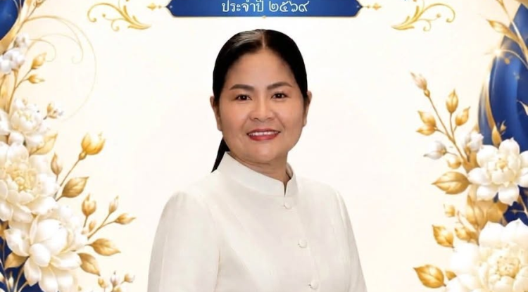 ขอแสดงความยินดีกับท่านนายก ออระยา เหลืองกระโทก นายกเทศมนตรีตำบลจระเข้หิน ที่ได้รับรางวัล "สตรีดีเด่นอำเภอครบุรี" ประจำปี พ.ศ. ๒๕๖๙ ได้รับมอบเกียรติบัตรฯจากท่านนายอำเภอครบุรี ในวันแม่แห่งชาติ ประจำปี พ.ศ. ๒๕๖๙  ณ ศาลาประชาคม อำเภอครบุรี จังหวัดนครราชสีมา